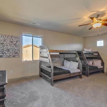 Pv 99 Private Hot Tub, Ping Pong Table, Xbox X Series And Resort Amenities Santa Clara Exterior photo